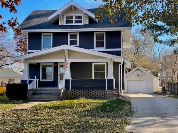504 West St, Reinbeck, IA 50669