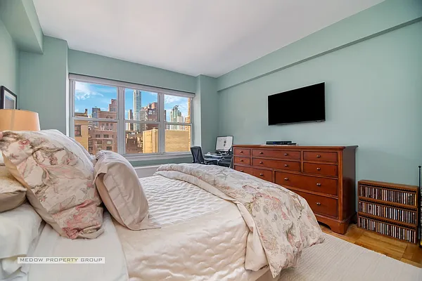 Sold by Medow Property | media 8