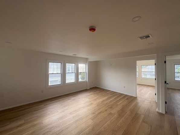 22 Smull Ave Floor 2