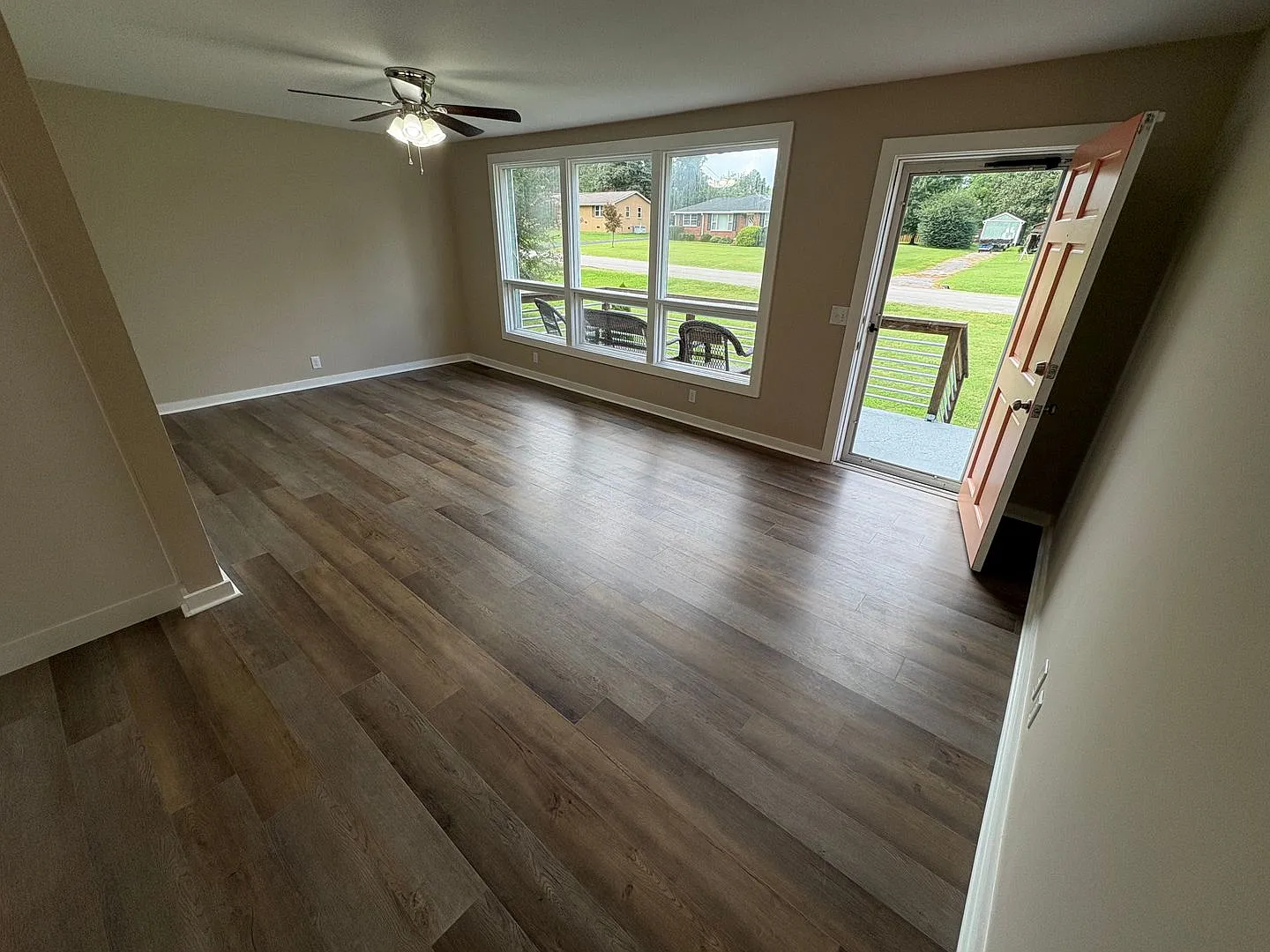 For Lease- Newly Renovated 4 Bed 3 Bath Single Family Home In Lebanon! — Photo 4