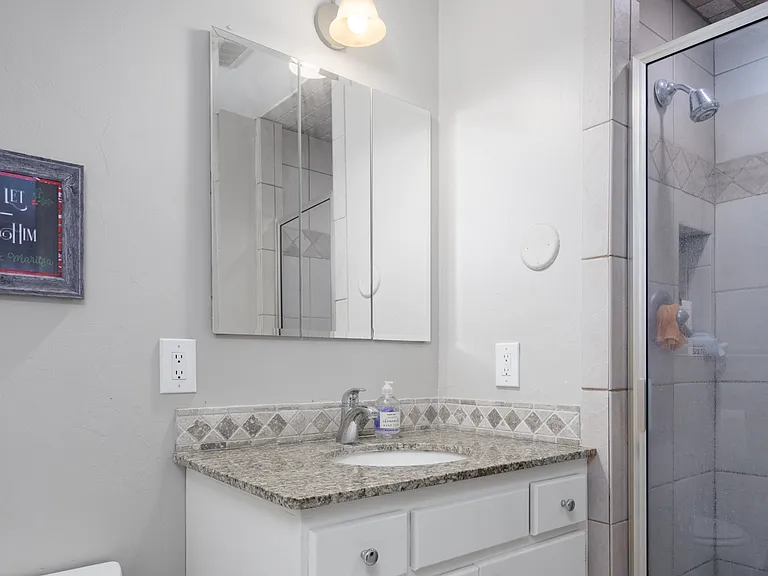 1719 Westminster Pl — Photo 10