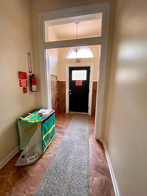 Front entryway hall