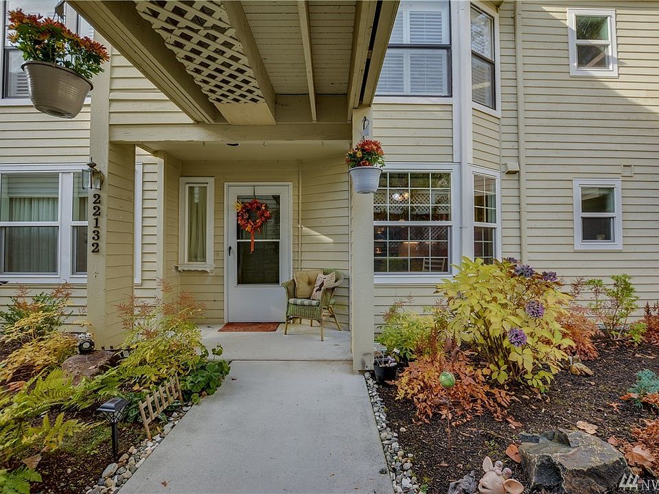 1st image of 22132 SE 40th Ln #1118