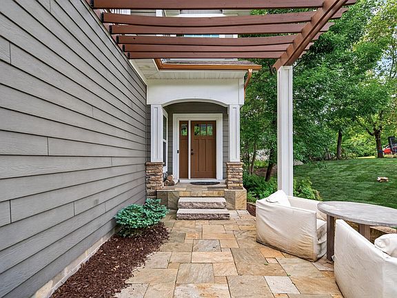 4th image of 1545 Maple Pl