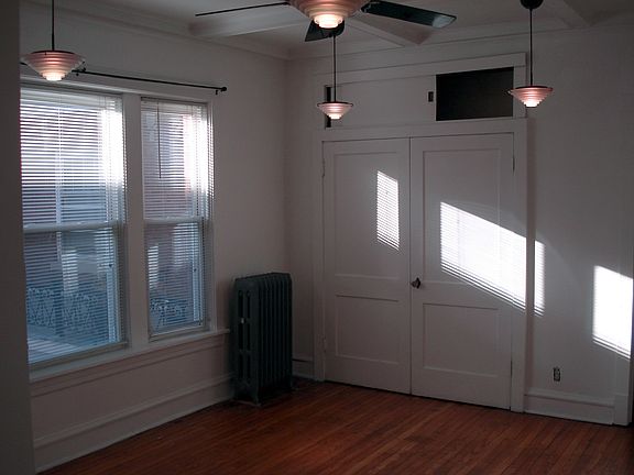 formal diningroom 12'9'x 15