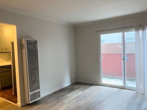 3rd image of 1285 Macarthur Blvd APT 3