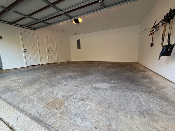 2nd image of 4526 Whitechapel Ln