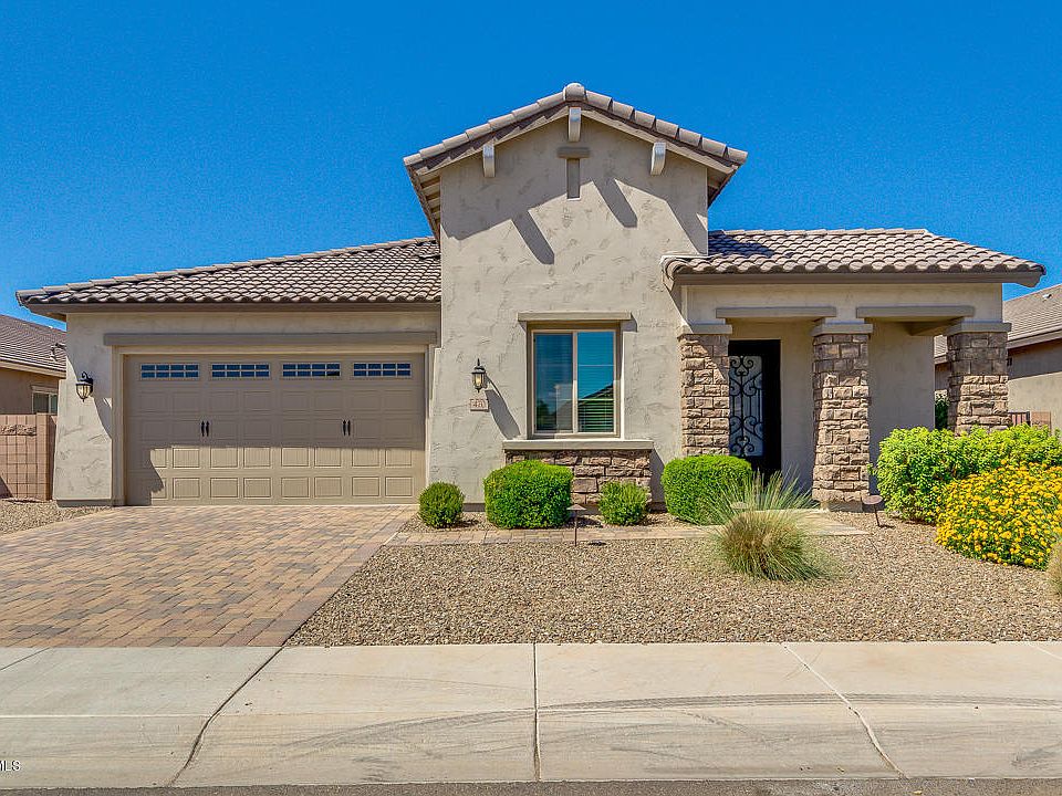 1st image of 470 E Torrey Pines Pl