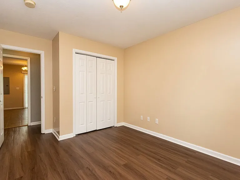 4705 Montview Dr — Photo 13
