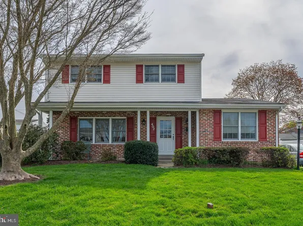 402 Farnsworth Dr, Broomall, PA 19008