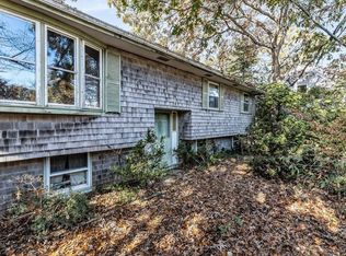 11 Madeline Rd, East Falmouth, MA 02536