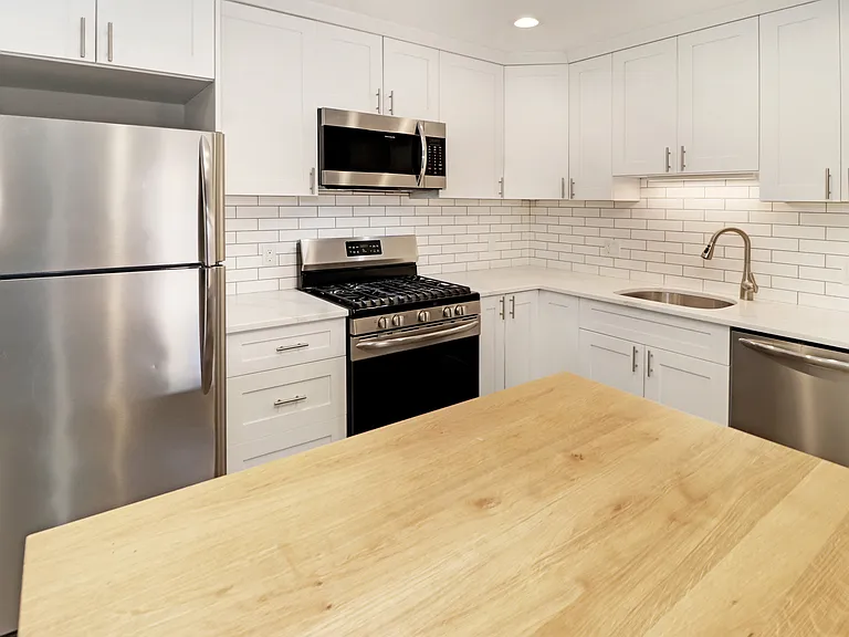 246 Main St #6 — Photo 5