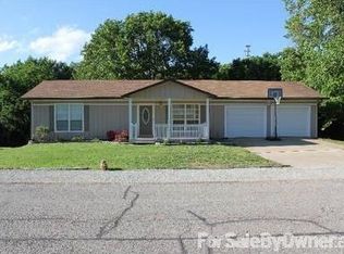 3 Summit Dr, Kimberling City, MO 65686