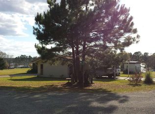 331 Golf Link Dr, Hemphill, TX 75948