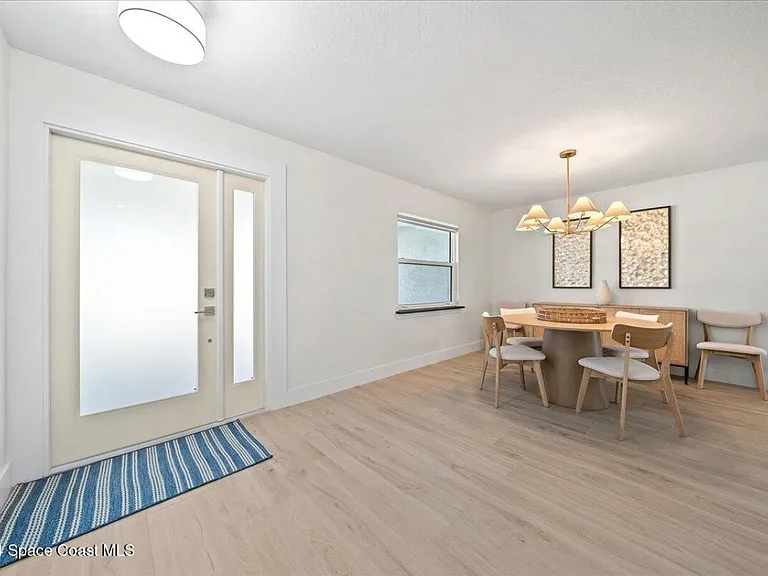 115 Elm Ave — Photo 3