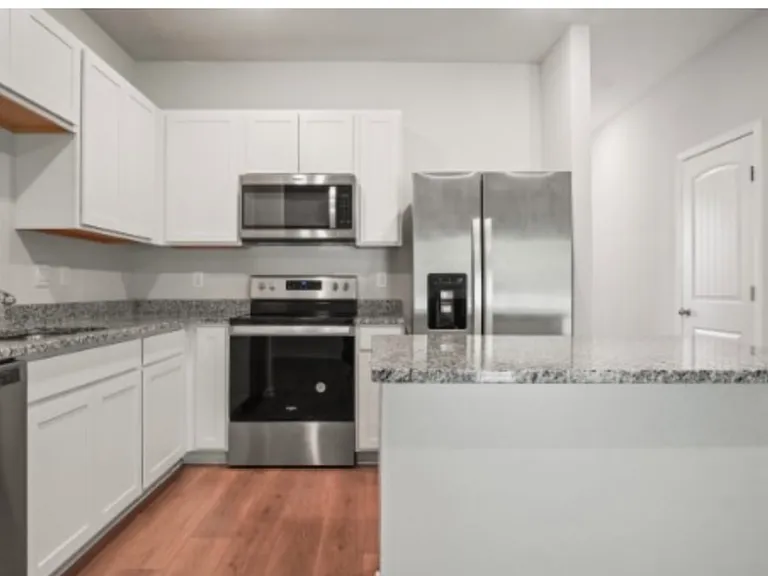 237 Catherine Ln #49 — Photo 4