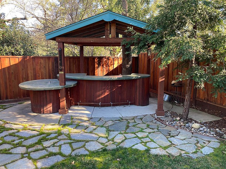 2nd image of 118 Verde Mesa Dr