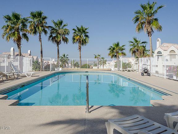3rd image of 420 Acoma Blvd S Unit 26