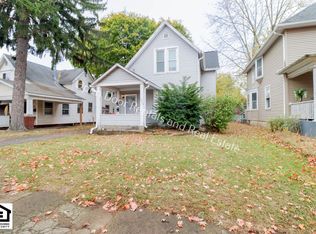 1030 Lake Ave, Fort Wayne, IN 46805