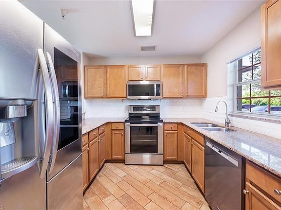 5th image of 9063 Gervais Cir CIR #1206