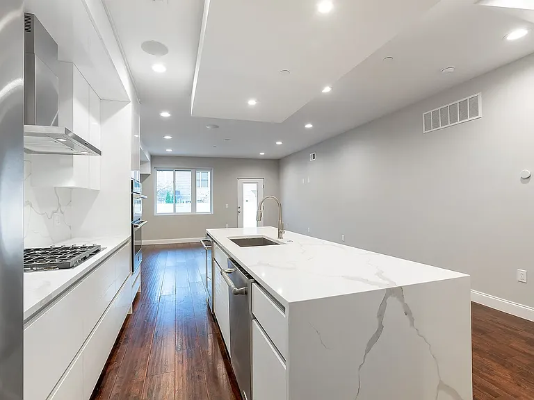1516 Cambridge St #C — Photo 45