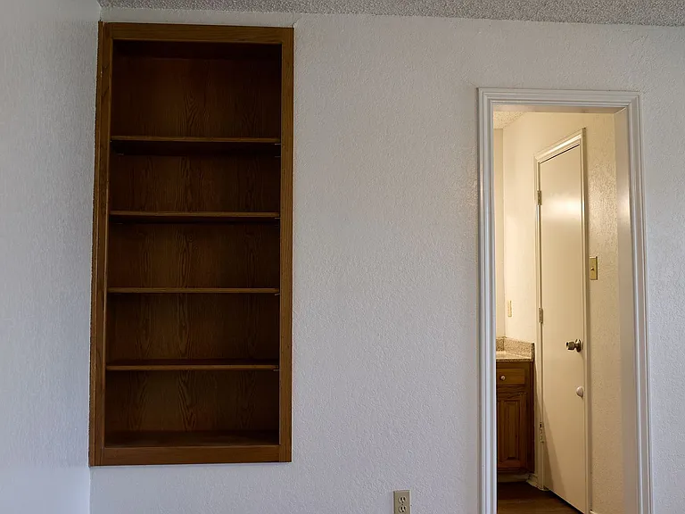 900 Kilkenny Ct #D — Photo 13