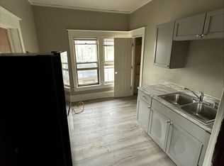 130 E 2nd St #1/2, Fond Du Lac, WI 54935