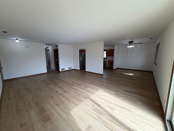 4th image of 2634 Crescenzo Dr #B