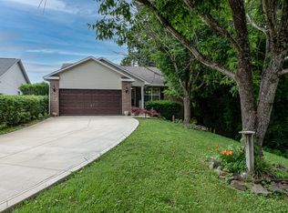 3001 Pennington Cir, Maryville, TN 37803