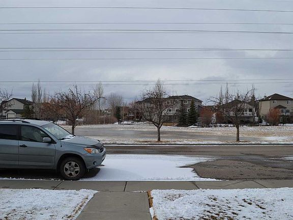 5th image of 209 E Lakeview Inlt