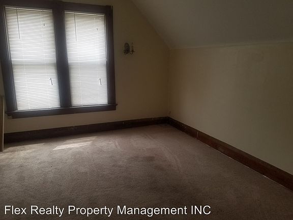 2nd image of 872 Colburn St