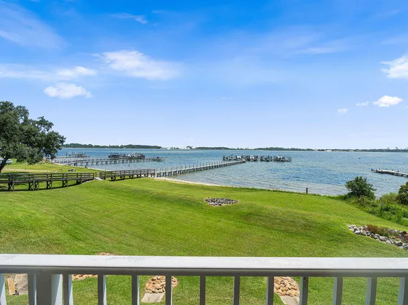 1365 W Highway 98 Unit 202, Mary Esther, FL 32569