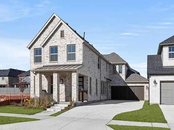 1117 Amaryllis Lane
