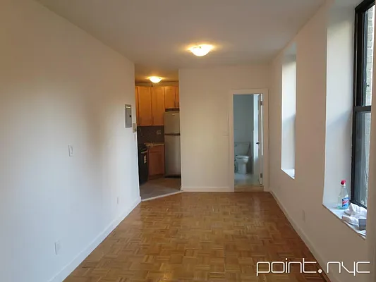 Rented by Point NYC | media 9