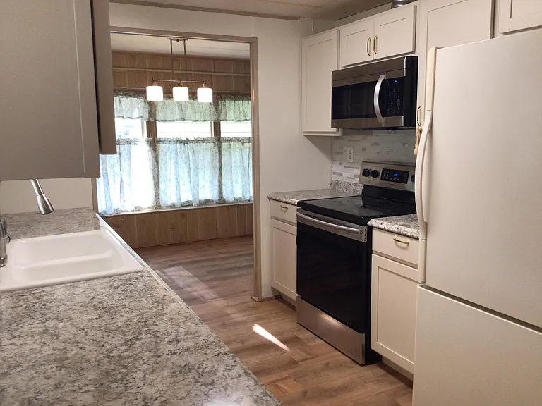 900 9th Ave E #126 — Photo 6