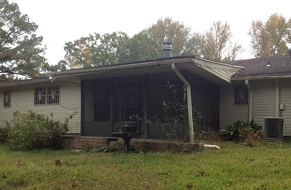 2nd image of 1920 Teakwood Dr
