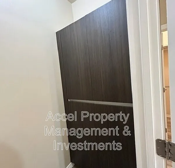 1008 W La Pointe Ave #1 — Photo 11