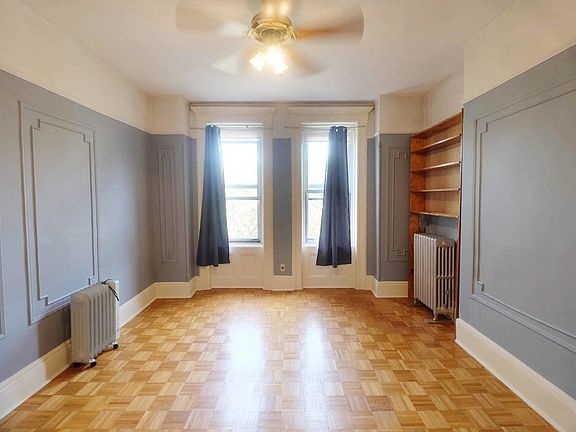 2nd image of 566 45th St #3
