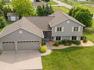 N1904 Bon Bon Ct, Greenville, WI 54942