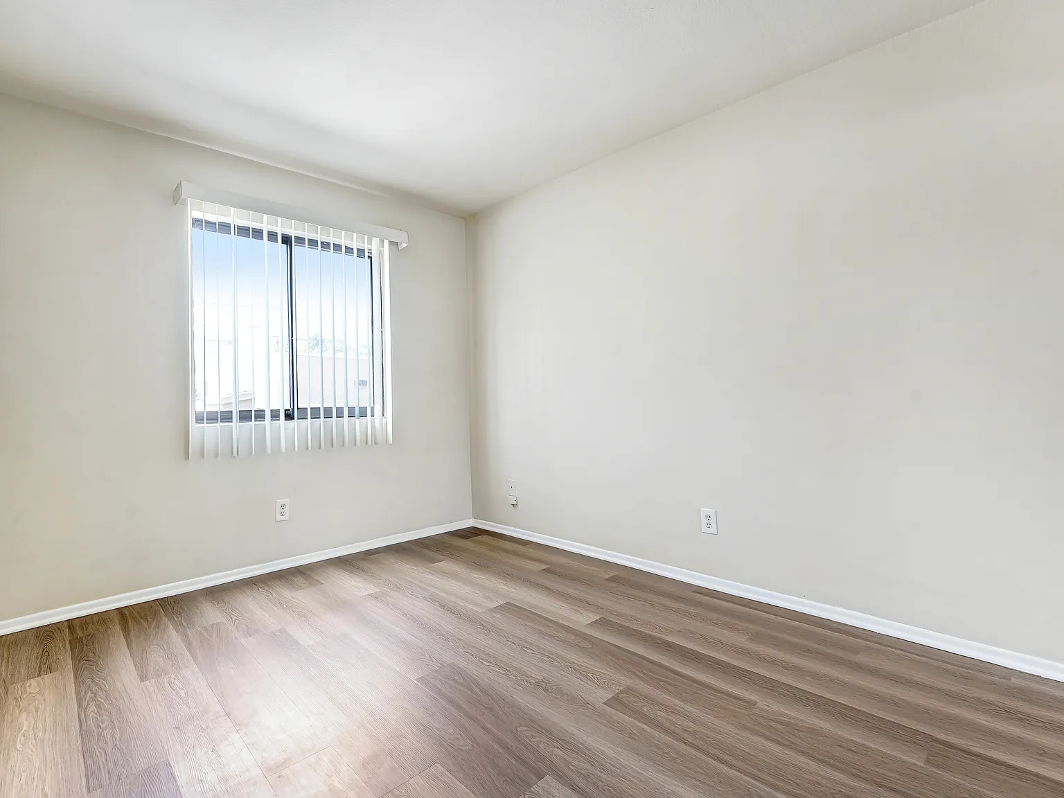 2 bed, 781 sqft, $2,450 — Photo 4