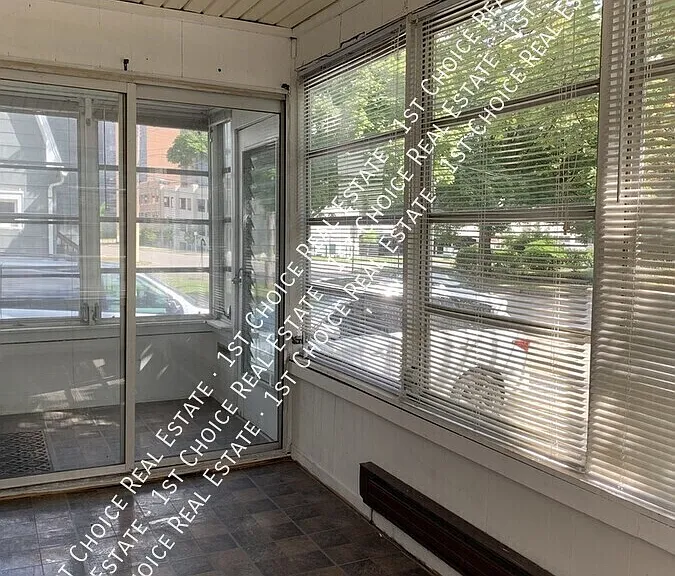 208 S Bingham St — Photo 15