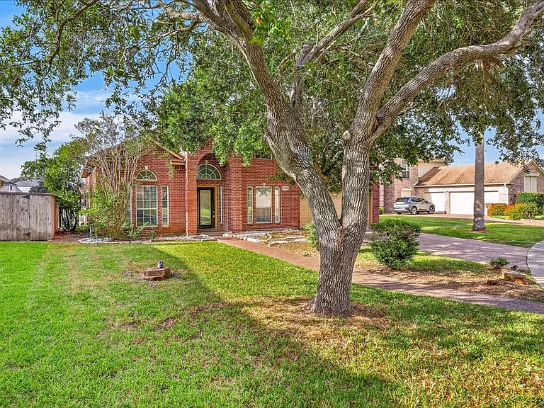 7414 Lake Micala Dr — Photo 50
