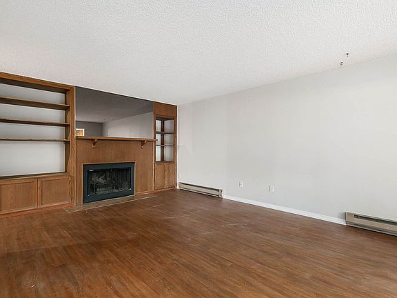5th image of 2210 NE 92nd St APT 104