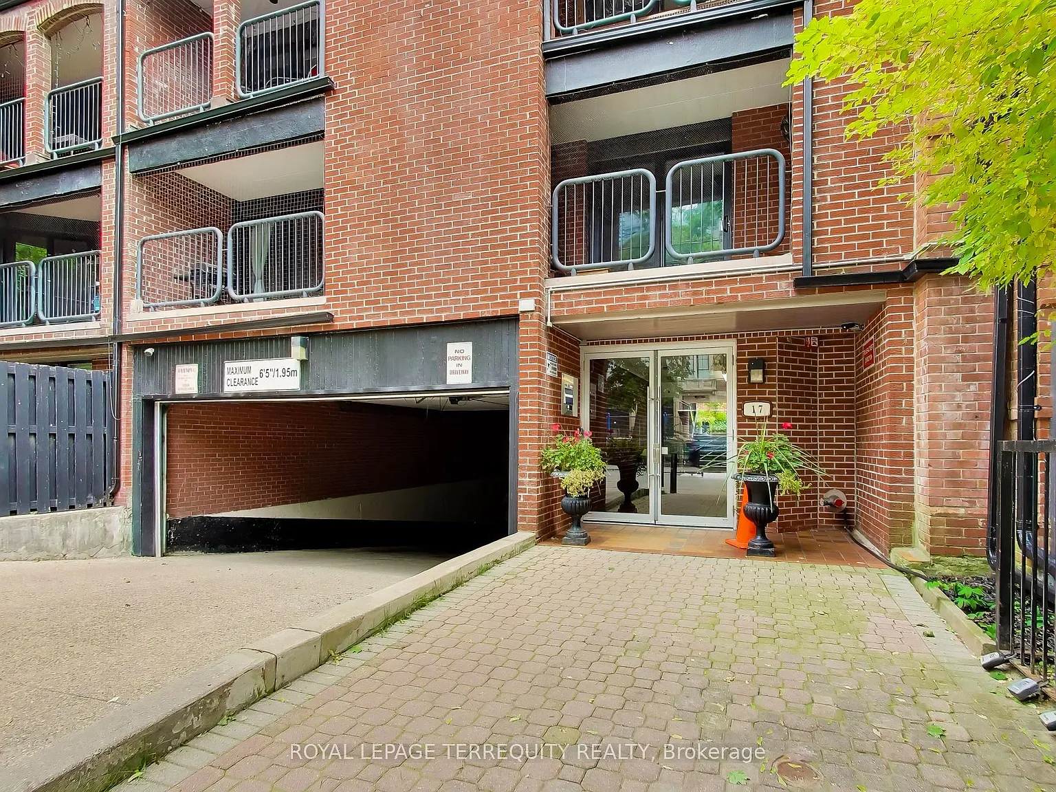 2 bed, $2,700 — Photo 4