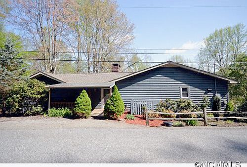 1st image of 784 Dogwood Dr