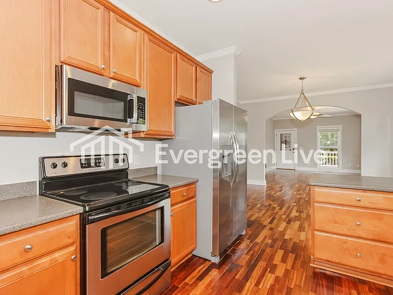 3725 Lotus St — Photo 3