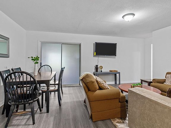 3rd image of 3525 Hacienda Dr