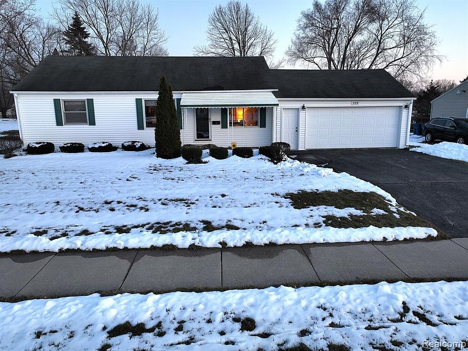 725 E Grand Blanc Rd, Grand Blanc, MI 48439 Zillow
