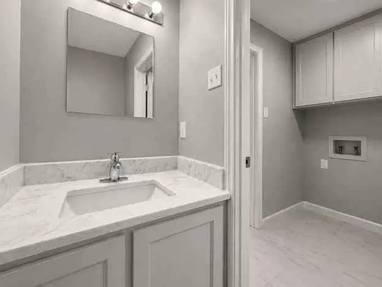 4014 Wellington Blvd — Photo 5