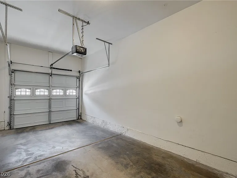 804 Peachy Canyon Cir #201 — Photo 32
